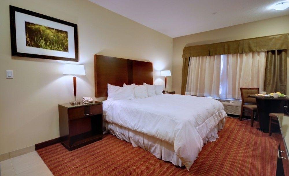 Sigma Inn & Suites Hudson'S Hope Hudson Hope 외부 사진