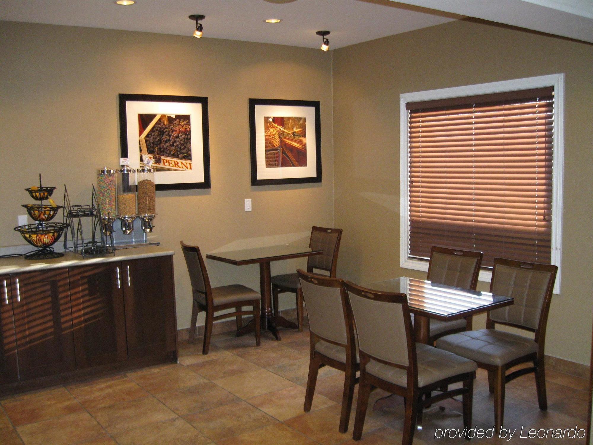 Sigma Inn & Suites Hudson'S Hope Hudson Hope 레스토랑 사진