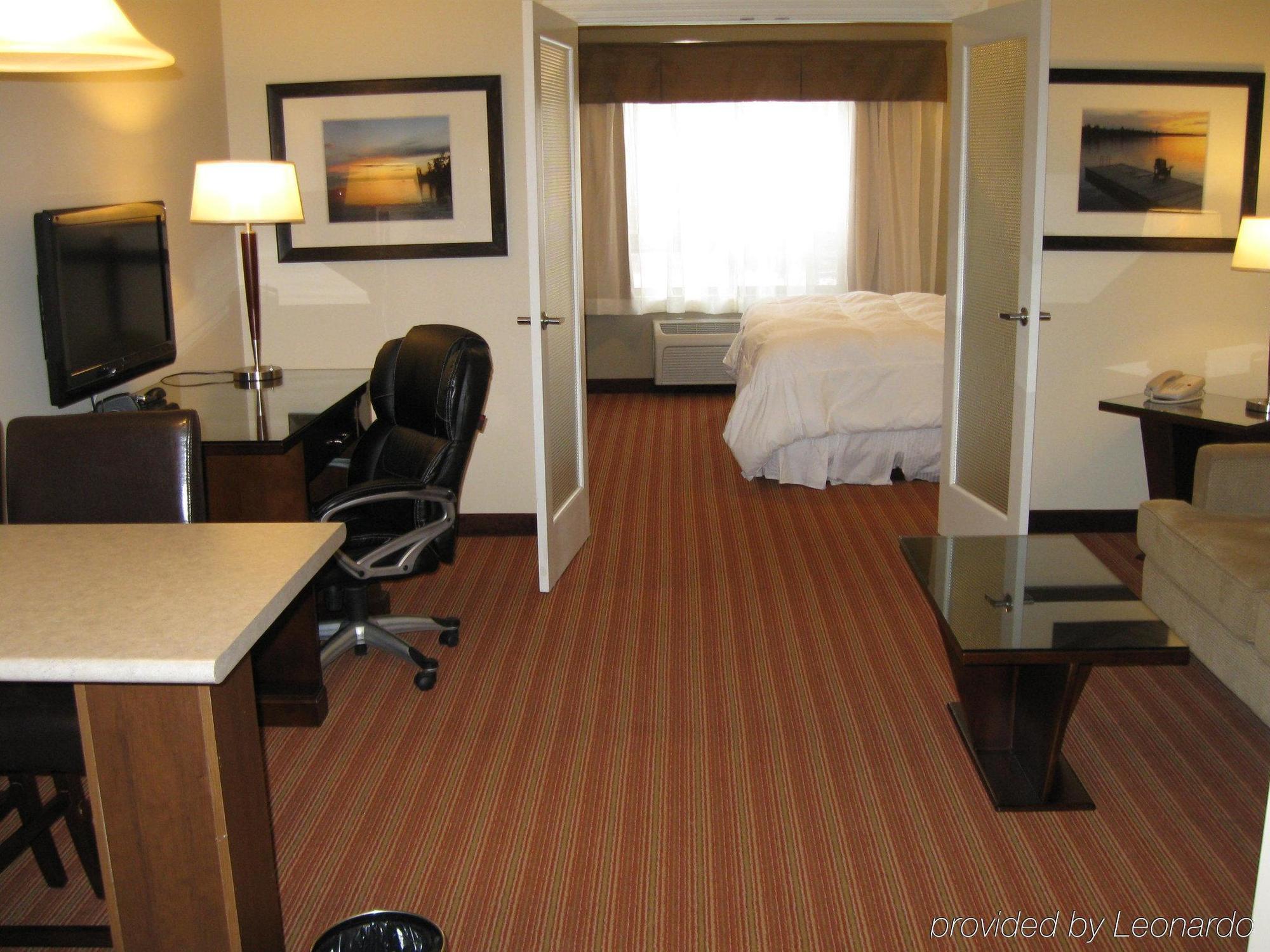 Sigma Inn & Suites Hudson'S Hope Hudson Hope 객실 사진