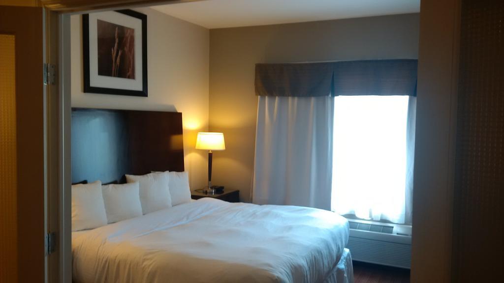 Sigma Inn & Suites Hudson'S Hope Hudson Hope 외부 사진