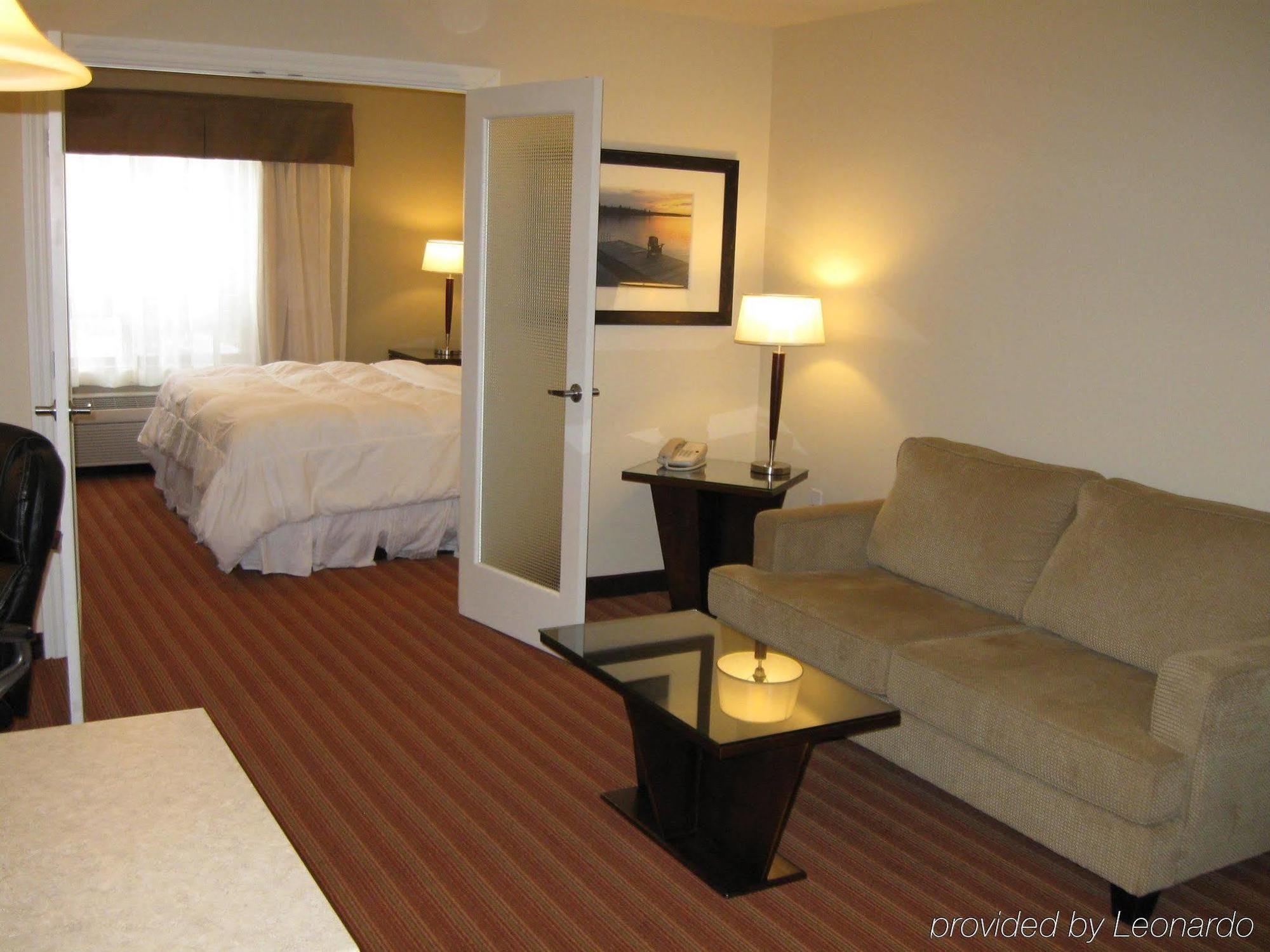 Sigma Inn & Suites Hudson'S Hope Hudson Hope 객실 사진