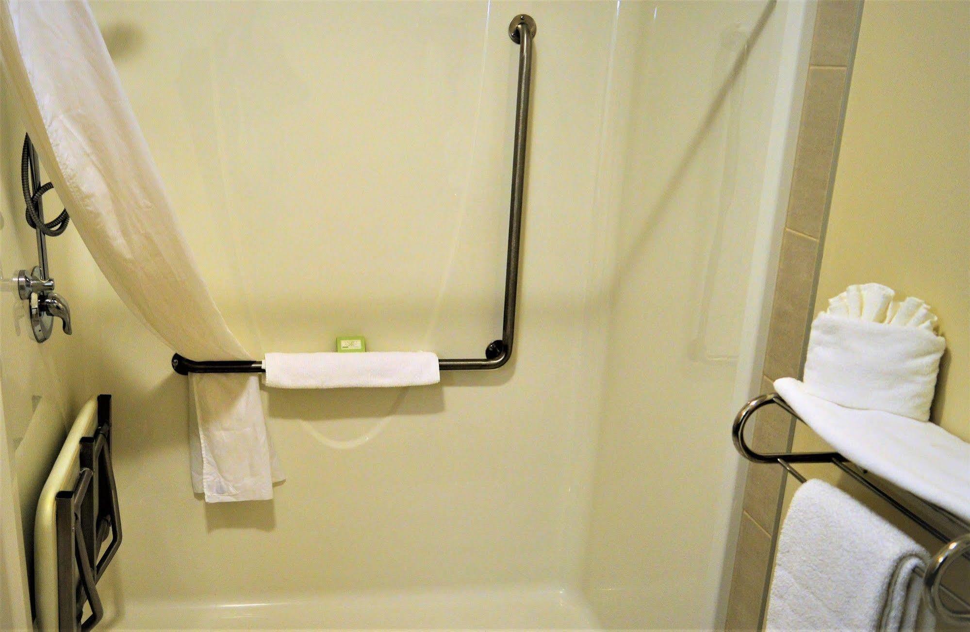 Sigma Inn & Suites Hudson'S Hope Hudson Hope 외부 사진